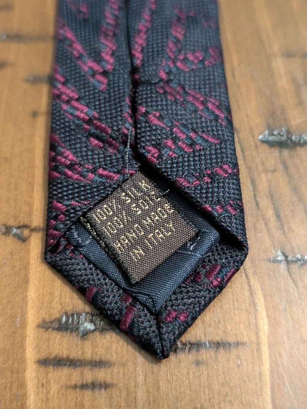 VTG- Valentino 100% Silk Geometric Abstract Tie
